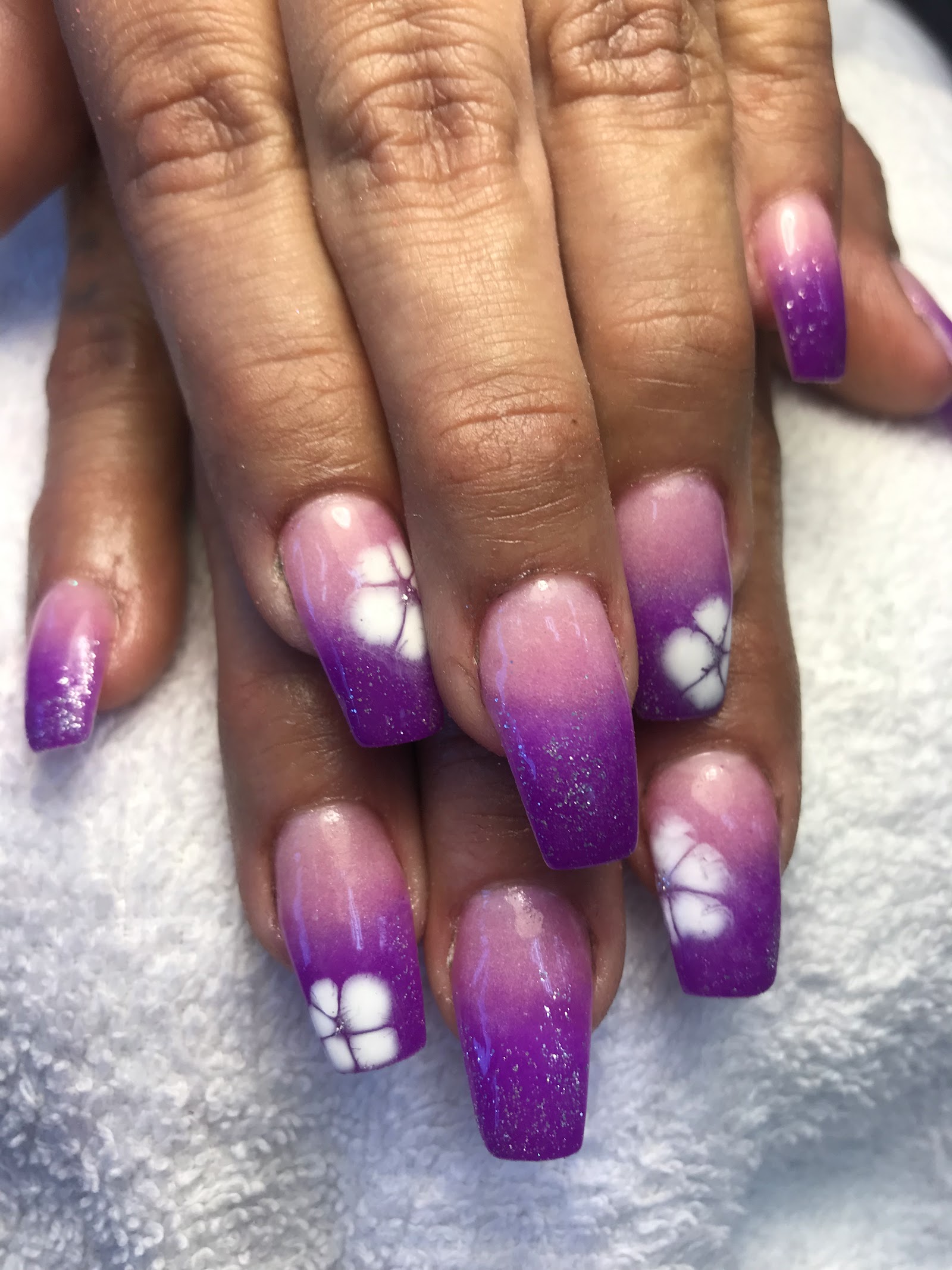Tiffany Nails & Spa nail photo 1